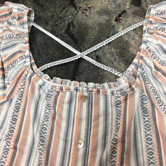 Love + Joy Ladies Puff Sleeve Top - Picture 6 of 6